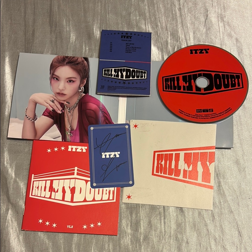 ITZY KILL MY DOUBT Album Set